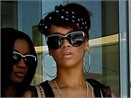 Rihanna pha san? hinh anh