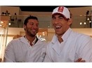 Ian Thorpe xin loi Michael Phelps hinh anh
