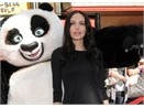 Jolie lai 'quay' voi Panda hinh anh