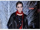 Emma Watson hao huc cho Giang sinh hinh anh