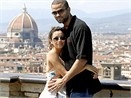 Eva Longoria bi cam 'yeu' hinh anh