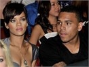 Rihanna bi Chris Brown danh dap tan nhan hinh anh
