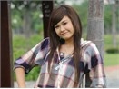 Ngam Truong Quynh Anh duyen dang ben hoa hinh anh