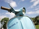 Vespa co gia 140 trieu dong hinh anh