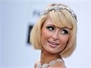 Paris Hilton dot nhien… ngoan hien hinh anh