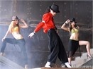 Fan Trung Quoc nhay vi Michael Jackson hinh anh