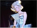 Lady GaGa lo nguc hinh anh