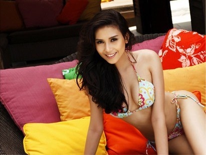 Hoang Yen va 2 dieu uoc tai Miss Universe hinh anh