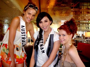 Hoang Yen noi bat tai Miss Universe hinh anh