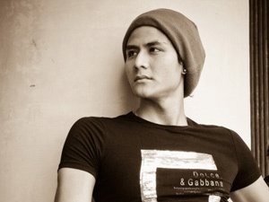 Ngam Vinh Thuy day 'chat choi' hinh anh