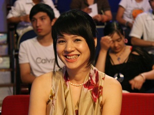 Diem Quynh dau dau vi chon trang phuc hinh anh