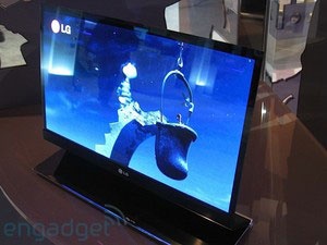LG sap ra mat TV OLED 15 inch hinh anh