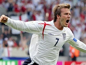 HLV Capello mang tin mung toi cho Beckham hinh anh