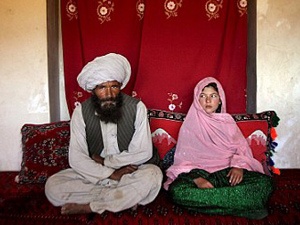 Ba me 12 tuoi tu vong khi chuyen da hinh anh