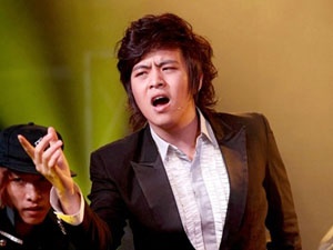 Wanbi 'la' voi kieu toc moi hinh anh