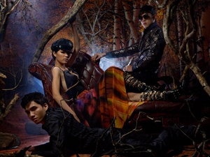 Phung Ngoc Yen lam nu chien binh goi cam hinh anh