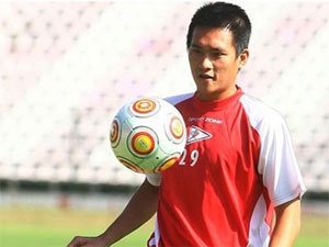 Cong Vinh 'doi' ve Viet Nam hinh anh