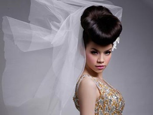 Chon mau trang diem cho ngay cuoi hinh anh