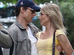 Tom Cruise om 'cung' Cameron Diaz hinh anh