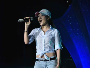 My Tam duyen dang tren san tap hinh anh