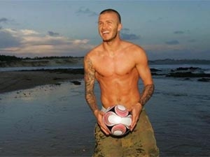 Top 10 cau thu noi tieng voi hinh xam hinh anh