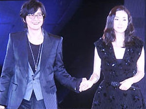 Bae Yong Joon lai sanh doi Choi Ji Woo hinh anh