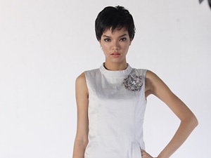 Ngam Phung Ngoc Yen dien jacket hinh anh