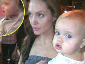 Be ut nha Jolie deo khuyen tai hinh anh