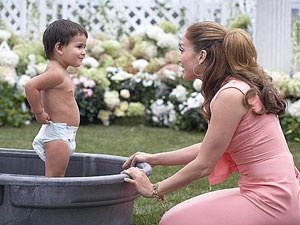 Jennifer Lopez ra mat nuoc hoa ba bau hinh anh