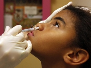 Phu huynh My e ngai vac-xin phong cum A/H1N1 hinh anh