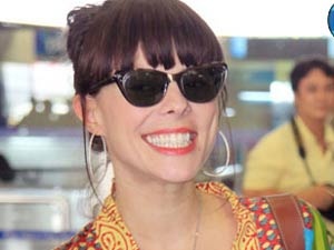 Lenka len tieng ve viec Bao Thy cover ca khuc 'The Show' hinh anh