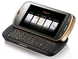 Samsung them 'de' thoi trang Armani hinh anh