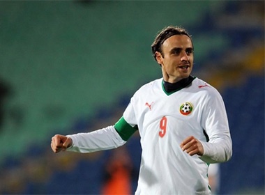 Berbatov don con dau long hinh anh