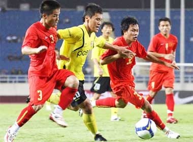 U23 Viet Nam gap Thai Lan o VFF Cup 2009 hinh anh