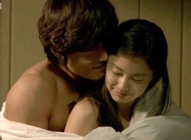Canh giuong chieu cua Kim Tae Hee qua nong hinh anh