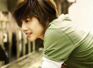 Kim Hyun Joong va nhung tam tinh cum A hinh anh