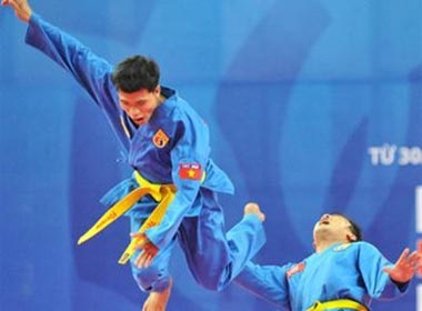 2 HCV dau tien cua VN tai AIG III hinh anh