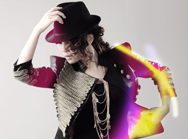Yen Trang hoa than theo phong cach Michael Jackson hinh anh