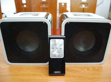 Loa khong day 'doc' cho iPhone hinh anh