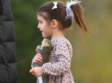 Suri khoe toc duoi ga de thuong hinh anh