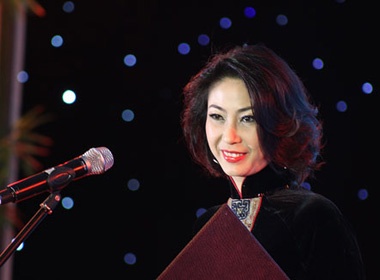 Ha Kieu Anh rang ro o Mrs. World hinh anh