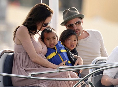 ‘Pax Thien va Maddox la mot cap gay roi’ hinh anh