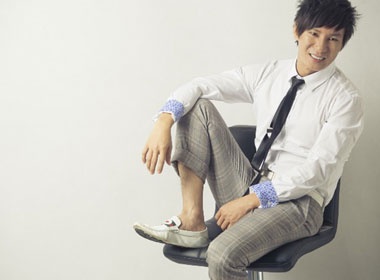 Ly Hai dien giong sao Han hinh anh