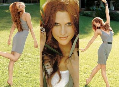 Ashlee Simpson khieu vu chan tran voi nang hinh anh