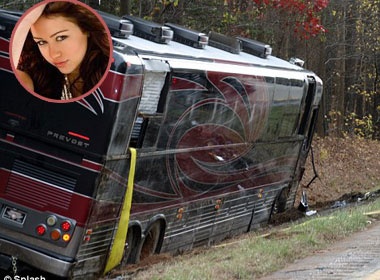 Xe luu dien cua Miley gay tai nan chet nguoi hinh anh