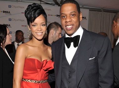 Rihanna ‘khong len giuong voi Jay-Z de mua danh’ hinh anh
