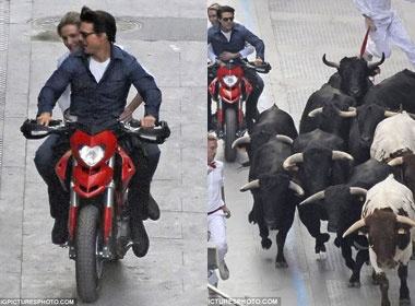Tom Cruise cho Cameron Diaz chay tron bang mo to hinh anh
