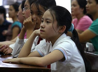 Phat hien hoc sinh 'sang lop 6, chieu lop 1' hinh anh