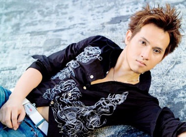 Nguyen Vu chia se ban quyen 'Mot lan thoi' hinh anh