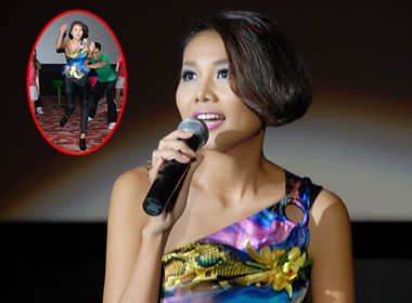 Thanh Hang nhay cuc boc tren san khau hinh anh